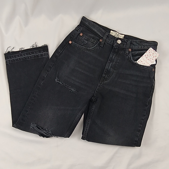 LAST1*NEW Free People High Waist  Distressed Jeans - Picture 6 of 7